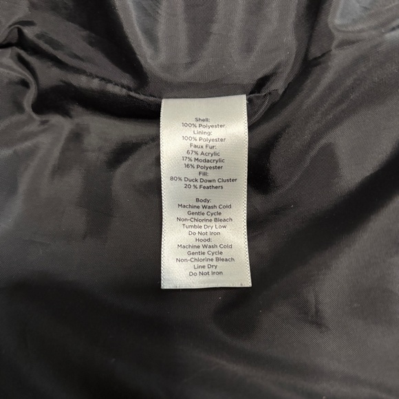 Talbots Black Down-Filled Quilted Puffer Vest – Size M - Picture 8 of 10